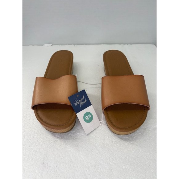 Universal Thread Natural Kora women's size 9.5 sandals slip on Faux Leather - Picture 5 of 16